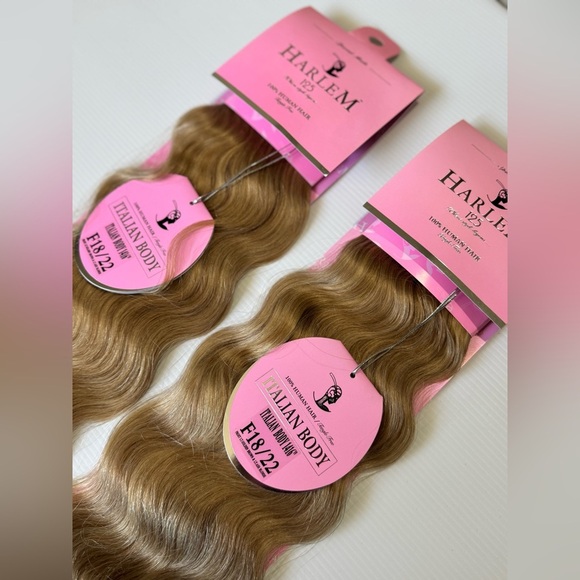 HARLEM 125 Italian Body  
medium Honey blonde F18/22, 100% Human hair 14”/16” - Picture 3 of 7